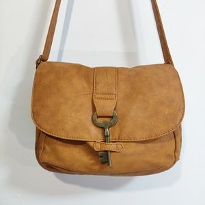 ModCloth Nila Anthony Camel Leather Messenger Bag